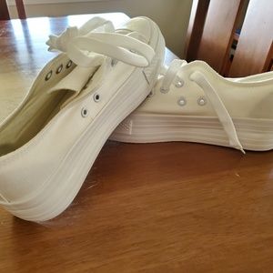 White Platform Fashion Tennis Shoes
